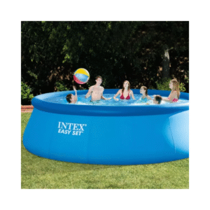 Avec cette piscine Intex, vous allez faire le bonheur de toute la famille ! Vos enfants pourront s'amuser comme des petits fous et vous pourrez nager et vous détendre en toute sérénité. La piscine Intex est très robuste grâce à son liner triple épaisseur. La piscine est livrée avec de nombreux accessoires qui rendront vos baignades plus agréables ! Elle se monte facilement en 15 minutes et pour vous aider vous disposez également d'un DVD d'instructions.