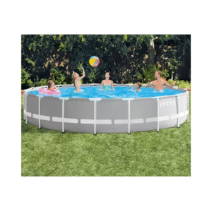 La plus grande des piscines Prism Frame Intex a lancé la collection de piscine Pism Frame en 2016. En 2019, cette gamme arbore un nouveau coloris gris. Cette ligne se positionne entre les modèles Metal Frame et Ultra XTR Frame en offrant un rapport qualité/prix imbattable. Vous serez séduit par son design élégant, gris ultra tendance, et par sa grande résistance. La Prism Frame ronde de 6,10 m par 1,32 (réf. 26756NP) est un tout nouveau format dans le catalogue d'Intex 2019. Idéal pour les très grands jardins, ce bassin apportera un maximum de confort à toute la famille !