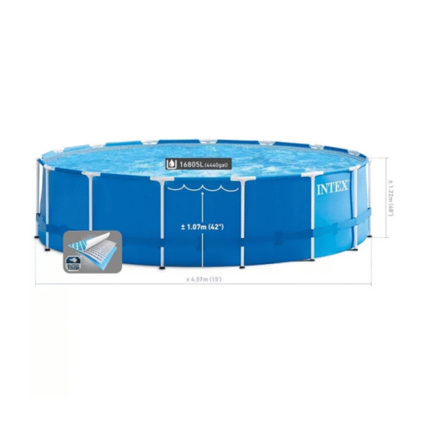 Laissez-vous séduire par un classique de la piscine tubulaire Si vous voulez vous faire plaisir ainsi qu'à toute votre famille cet été, optez pour la piscine tubulaire ! Cette piscine tubulaire de la marque Intex saura vous séduire par son espace de nage important. D'une hauteur de 1,22 m, les plus grands pourront profiter entièrement de l'eau. Cette piscine hors sol est particulièrement simple à monter : en près de 45 minutes, elle s'installera dans votre jardin, pour vous laissez profiter un maximum du soleil ! Les tubes se clipsent facilement en toute sécurité. De plus, pour vous procurer une eau toujours plus propre, cette piscine vous est livrée avec son épurateur d'une capacité de 2,7 m³/h. (Pour information, le 3,8 m³/h mentionné auparavant dans notre fiche produit correspond à la vitesse de refoulement en sortie de l’appareil. le chiffre 2,7 m³/h présent sur le packaging du produit correspond à la vitesse de refoulement à l'entrée dans l’appareil. Il s'agit bien du même appareil.) Vos enfants seront ravis de découvrir les plaisirs de l'eau...et vous?