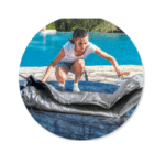 Voici le spa gonflable PYTHON, conçu par NetSpa, il possède un design octogonale. Idéal pour 5 personnes. Son habillage en similicuir noir mat au motif croco recouvrant l'extérieur, cela ajoute une touche d'élégance et de design à votre spa.