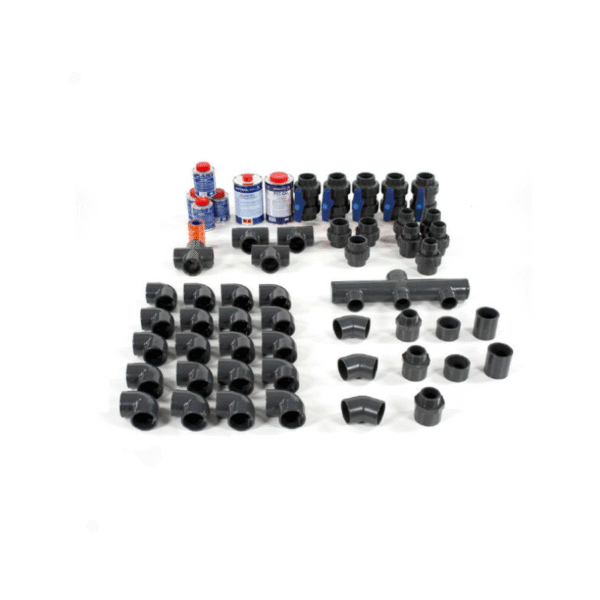 Ces deux kits sont composés de toutes les pièces nécessaire au raccordement de votre installation piscine (coudes, tés, collecteurs, vannes, embouts filetés, colle, etc.). Ces kits complets pression 10 bars sont disponibles en diamètre Ø50 et Ø63.